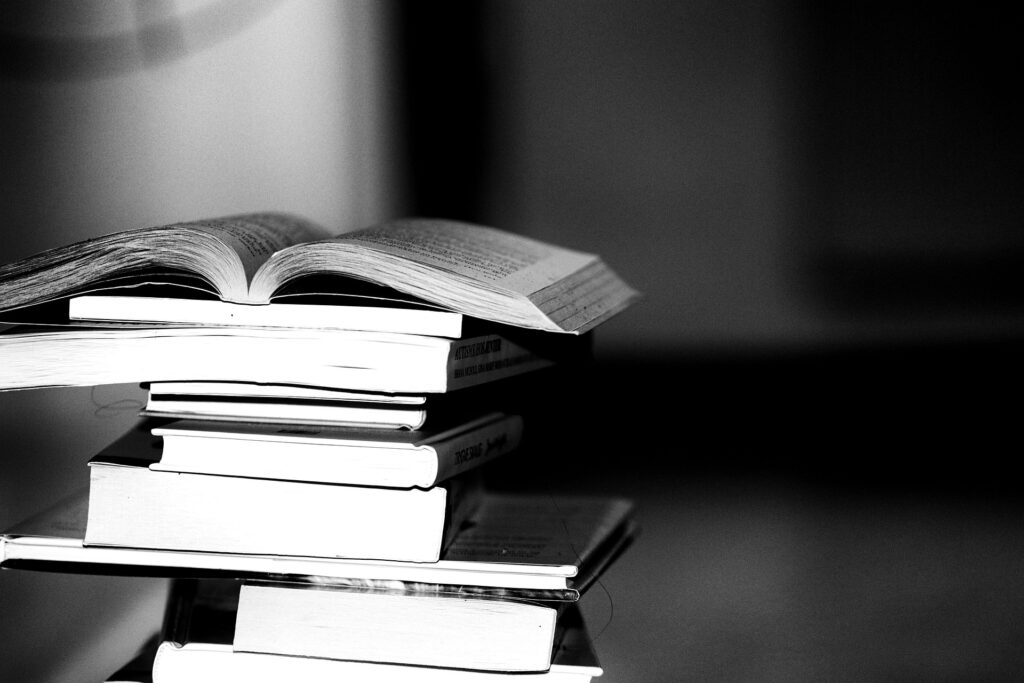 books gf92137d18 1920